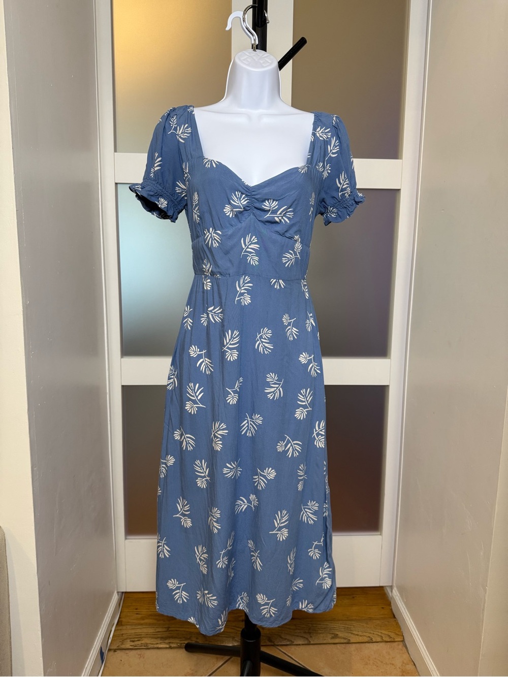 Billabong Blue Floral Maxi Dress, size Small.